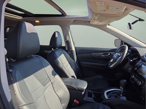 Used 2016 Nissan Rogue SL w/ SL Premium Package image 12