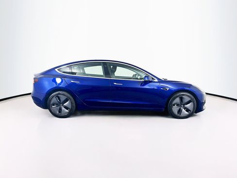 Used 2019 Tesla Model 3 Standard Range Plus image 10