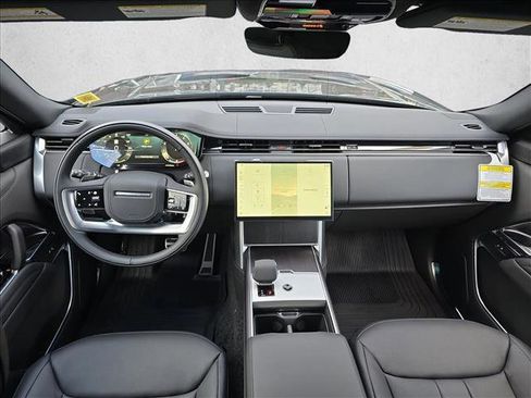 New 2026 Land Rover Range Rover SE image 9