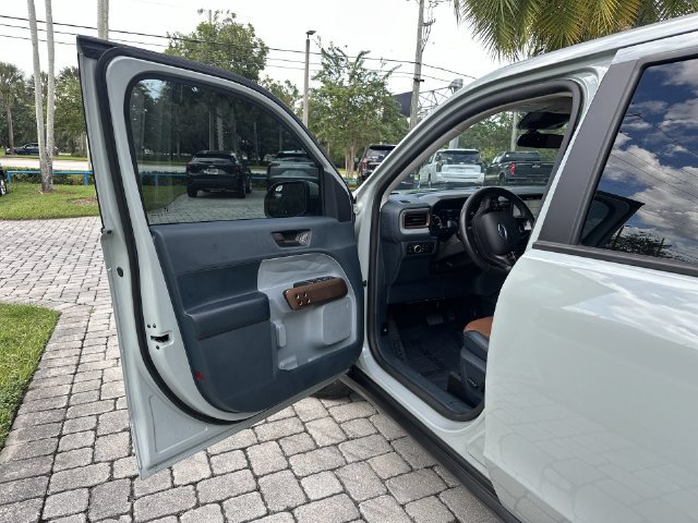 Used 2023 Ford Maverick Lariat FWD image 22
