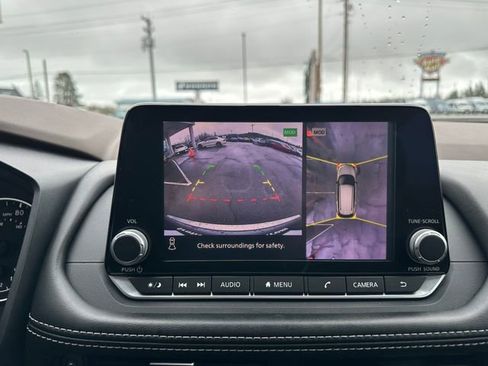 Used 2021 Nissan Rogue SV w/ Premium Package image 21