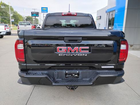 Used 2023 GMC Canyon Elevation AWD/4WD image 8