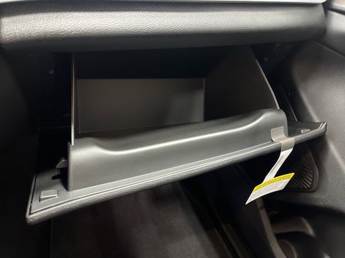 New 2025 Jeep Grand Cherokee Altitude image 19