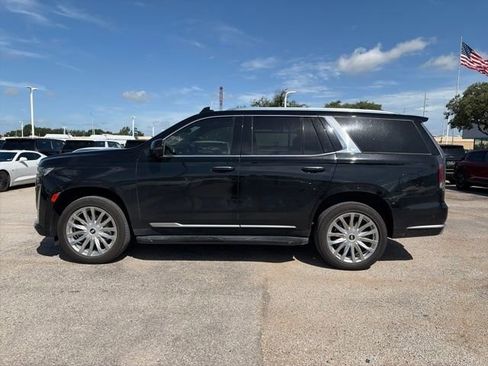 Used 2022 Cadillac Escalade Premium Luxury RWD image 6