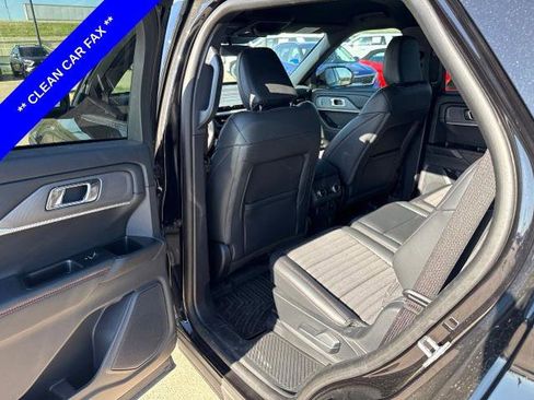 Certified 2025 Ford Explorer ST-Line RWD image 7