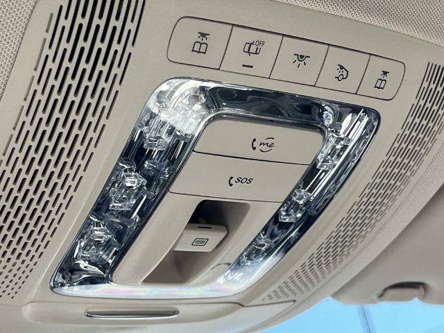 Used 2020 Mercedes-Benz GLS 450 4MATIC image 46