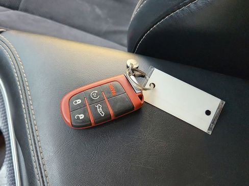 Used 2016 Dodge Challenger SRT Hellcat image 35