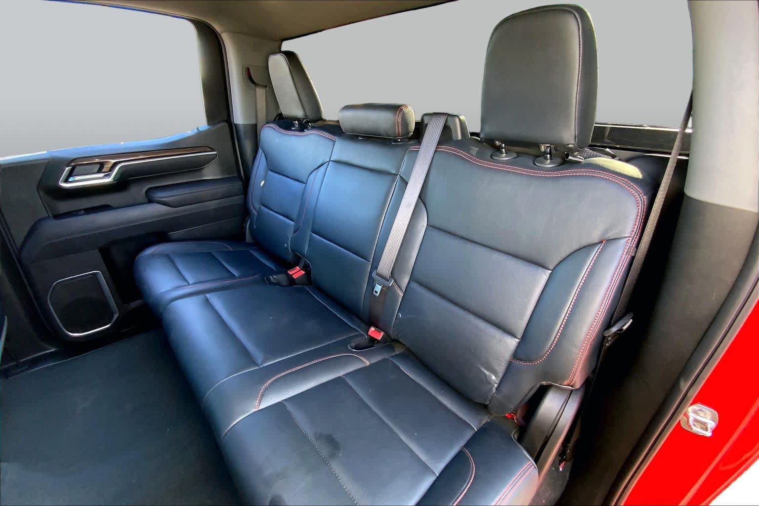 Used 2025 Chevrolet Silverado 1500 LT w/ Z71 Off-Road Package AWD/4WD image 21