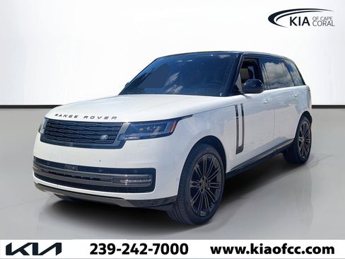 Used 2026 Land Rover Range Rover Long Wheelbase SE AWD/4WD image 3