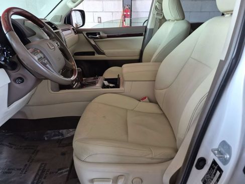 Used 2017 Lexus GX 460 Premium AWD/4WD image 7