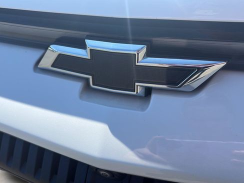 Used 2025 Chevrolet Equinox EV RS AWD/4WD image 40