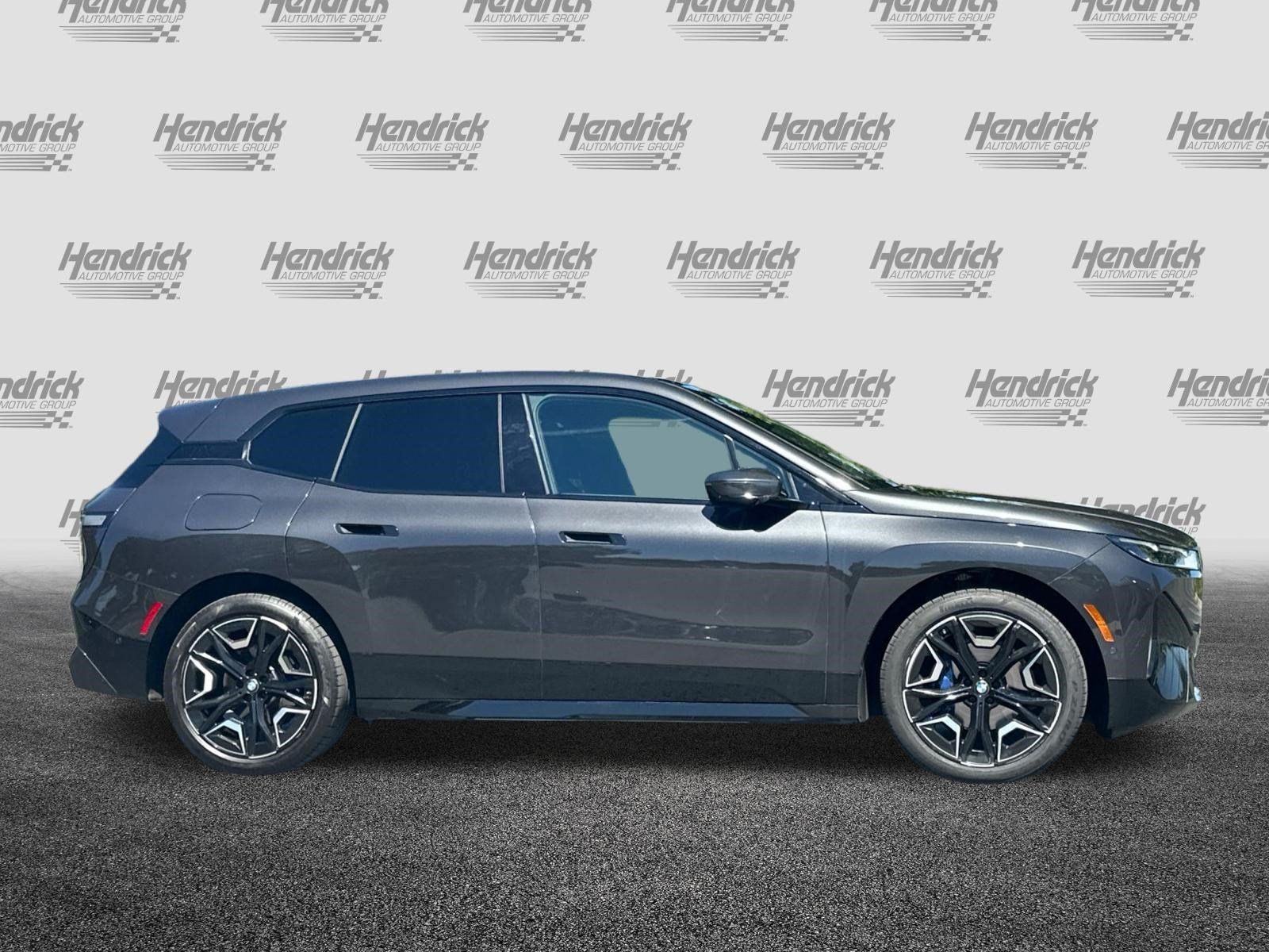 Certified 2024 BMW iX xDrive50 w/ Premium Package AWD/4WD image 3