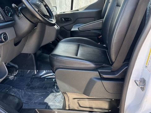 Used 2023 Ford E-Transit Medium Roof RWD image 12