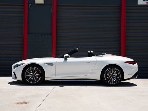 Used 2023 Mercedes-Benz SL 55 AMG 4MATIC image 8