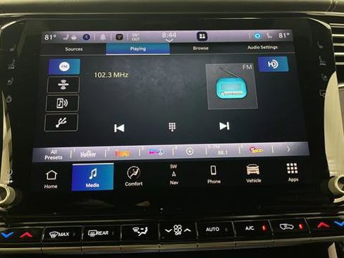 Used 2023 Jeep Grand Wagoneer 4WD w/ Flexible Seating Group image 30