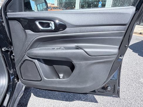 New 2026 Jeep Compass Latitude image 28