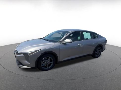 Used 2025 Kia K4 LXS FWD image 8
