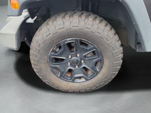 Used 2014 Jeep Wrangler Sport AWD/4WD image 30