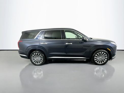 Used 2024 Hyundai Palisade Calligraphy FWD image 4