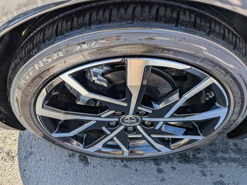 Used 2024 Toyota Prius Prime image 9