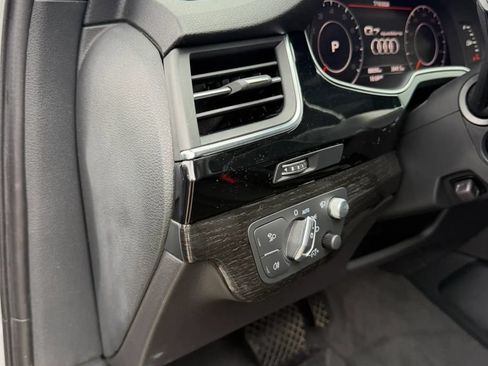 Used 2018 Audi Q7 3.0T Prestige AWD/4WD image 16
