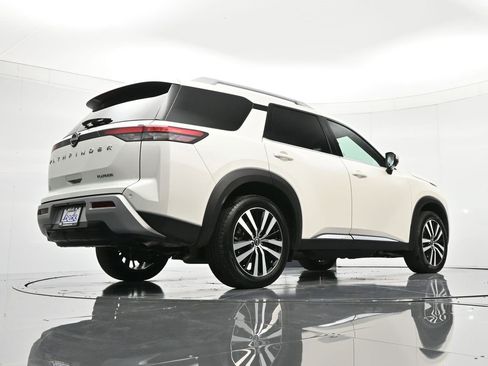 Certified 2023 Nissan Pathfinder Platinum image 43