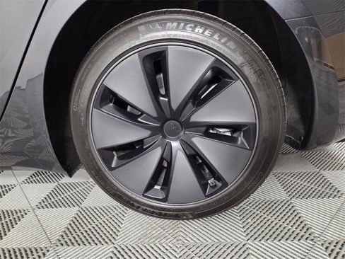 Used 2025 Tesla Model 3 Long Range image 24