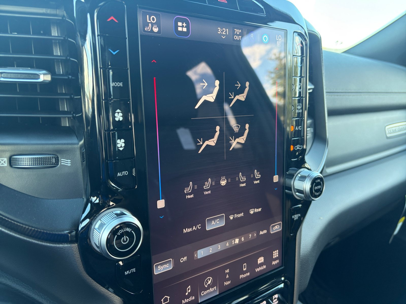 New 2026 RAM 2500 Power Wagon AWD/4WD image 24