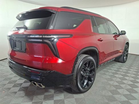 Used 2024 Chevrolet Traverse RS w/ LPO, Floor Liner Package image 10