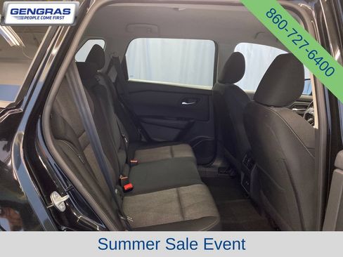 Used 2025 Nissan Rogue SV AWD/4WD image 37