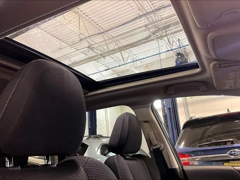 Used 2024 Subaru Forester Premium AWD/4WD image 22