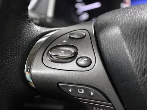 Used 2023 Nissan Murano SV image 19