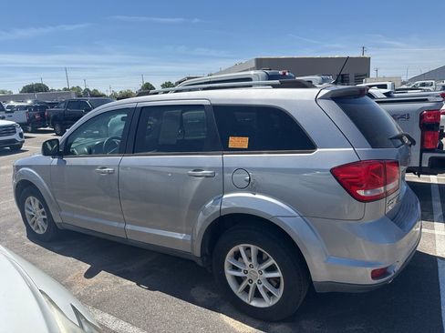 Used 2017 Dodge Journey SXT AWD/4WD image 8