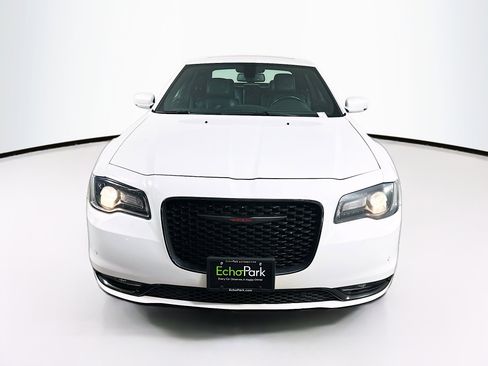 Used 2022 Chrysler 300 S image 2