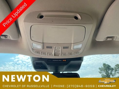 Used 2023 Ford Expedition Limited AWD/4WD image 18