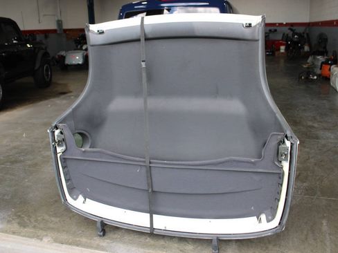 Used 2002 Ford Thunderbird Deluxe RWD image 11