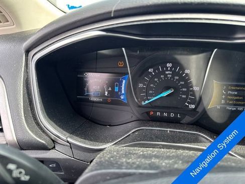 Used 2018 Ford Fusion Energi SE FWD image 10