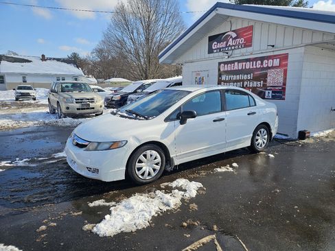 Used 2011 Honda Civic DX-VP image 5