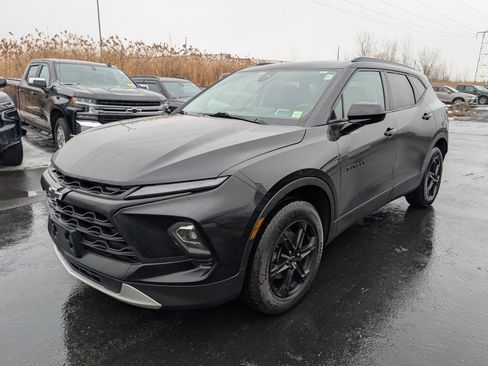 Used 2024 Chevrolet Blazer LT w/ Midnight/Sport Edition image 4