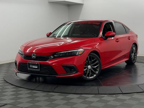 Used 2024 Honda Civic Touring image 3