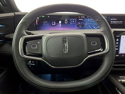 Used 2025 Lincoln Nautilus Premier w/ Equipment Group 102A image 18