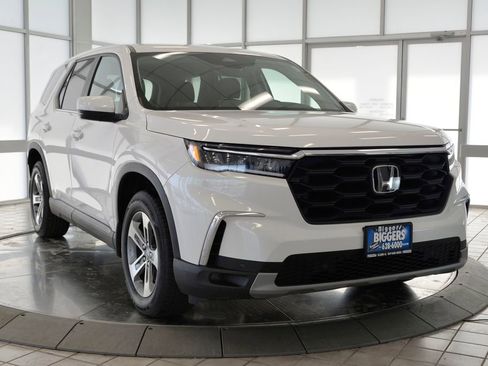 Used 2023 Honda Pilot EX-L image 2