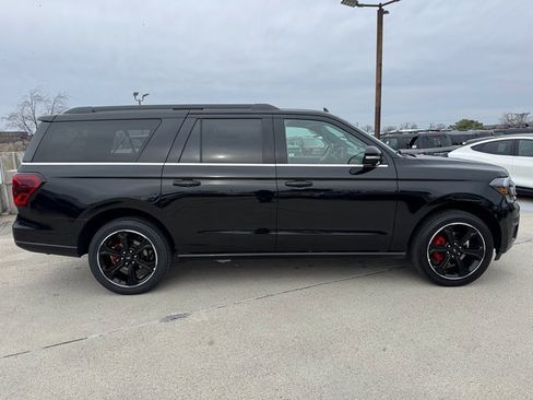 Certified 2022 Ford Expedition Max Limited image 7