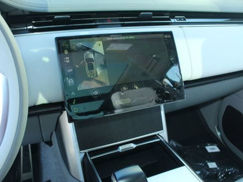 New 2026 Land Rover Range Rover SV image 16