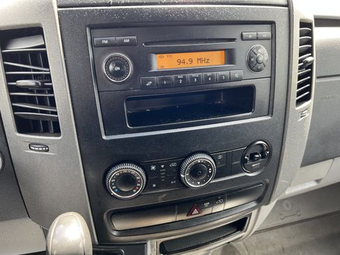 Used 2013 Mercedes-Benz Sprinter 2500 image 16