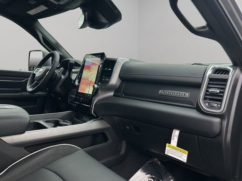 New 2026 RAM 2500 Laramie AWD/4WD image 26