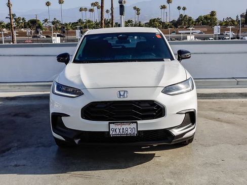 Used 2024 Honda HR-V Sport image 3