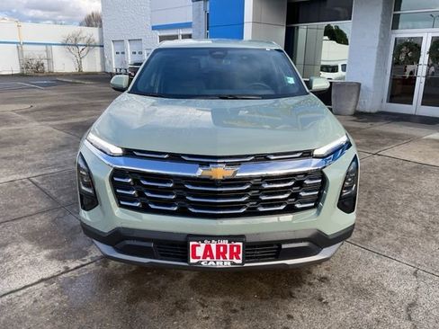 New 2026 Chevrolet Equinox LT image 3