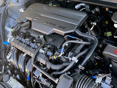Used 2026 Hyundai Elantra SEL Sport FWD image 33