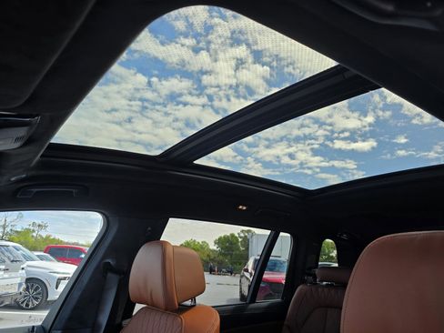 New 2026 BMW X7 xDrive40i w/ Executive Package image 24